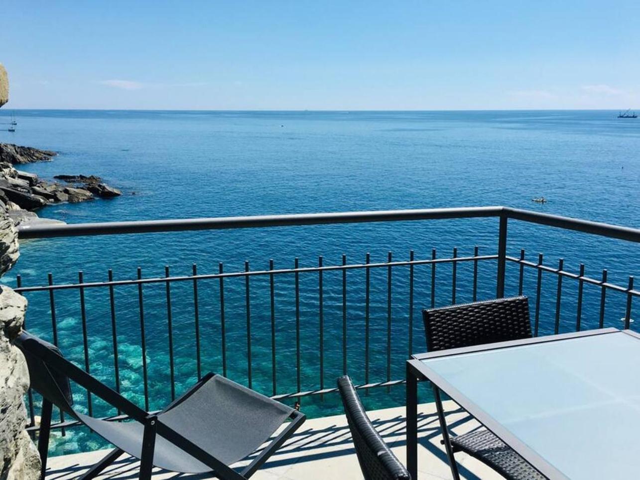 Il Ciasso Romantic Seafront Escape Вернацца Экстерьер фото